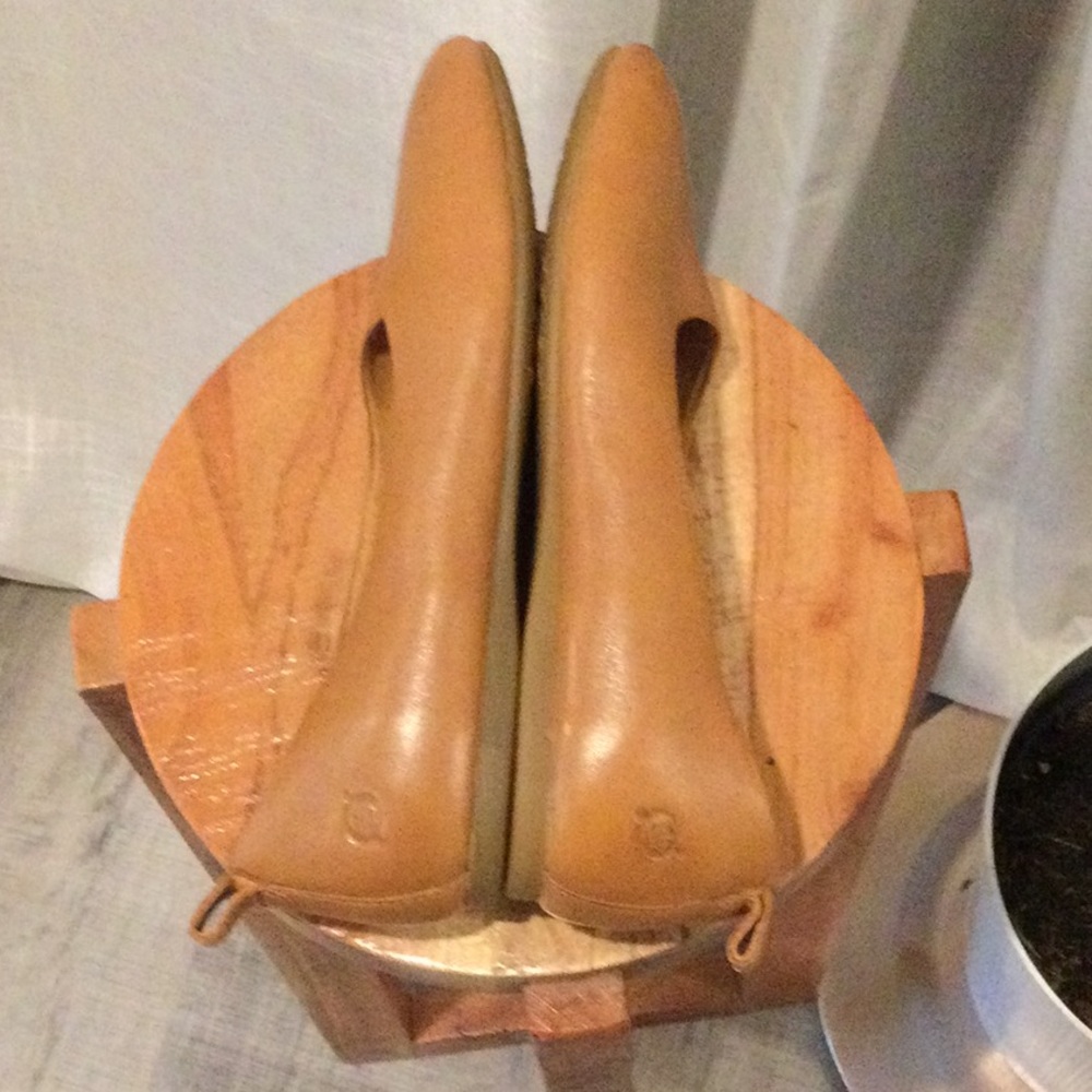 Born Tan Leather Flats - Picture 7 of 8